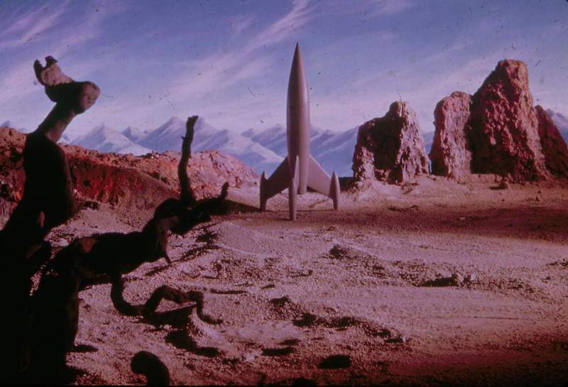 Illustration for article titled Scenes from the 1950s Space Movie That No One Saw